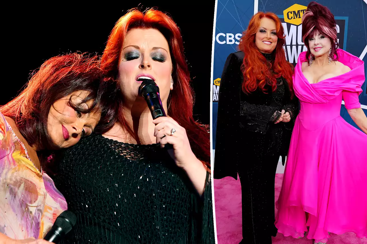 Wynonna Judd: I knew ‘something wasn’t right’ before mom Naomi’s suicide