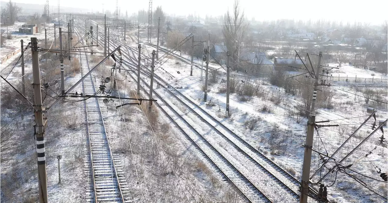 Fierce fighting in Ukraine's Soledar leaves battlefield strewn with corpses, Zelenskiy