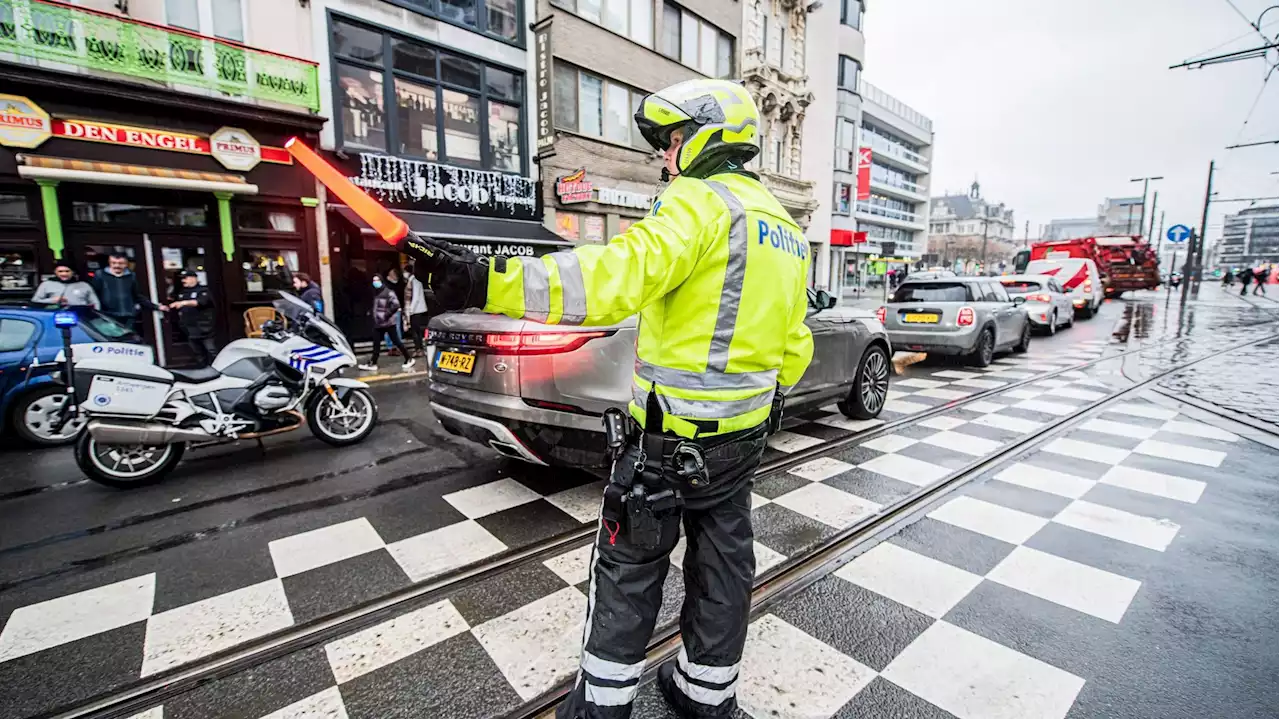 Une panne de courant massive a paralysé la ville d’Anvers ce matin