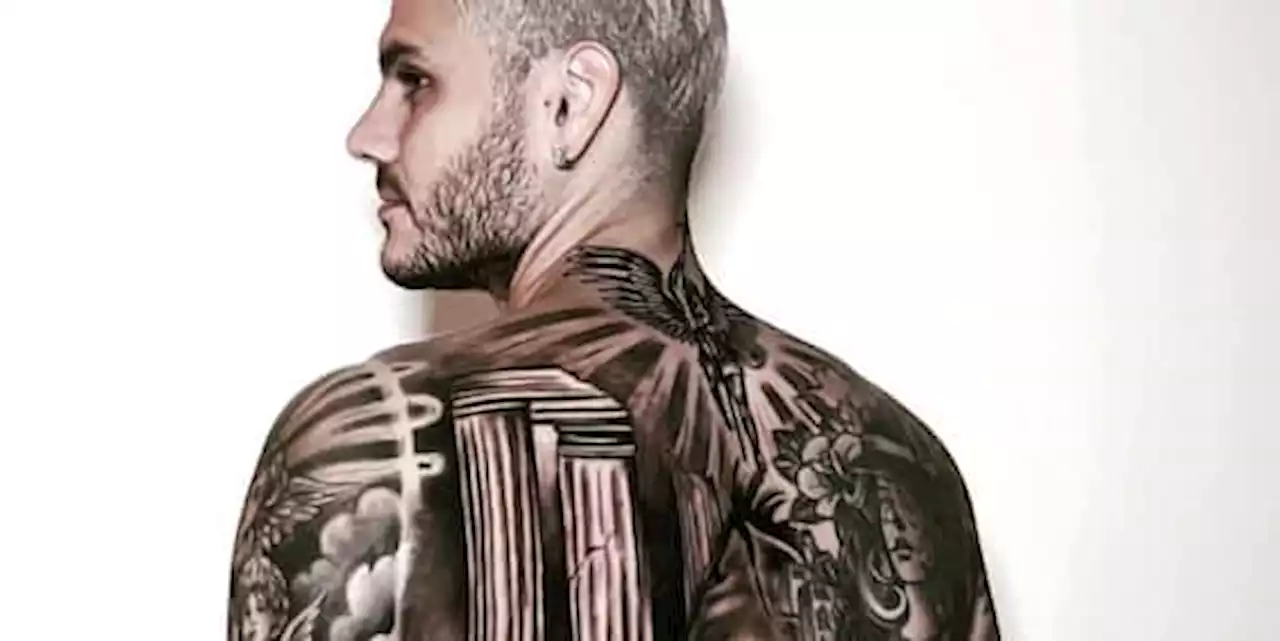 Icardi completa l'opera: altro tatuaggio sulla schiena