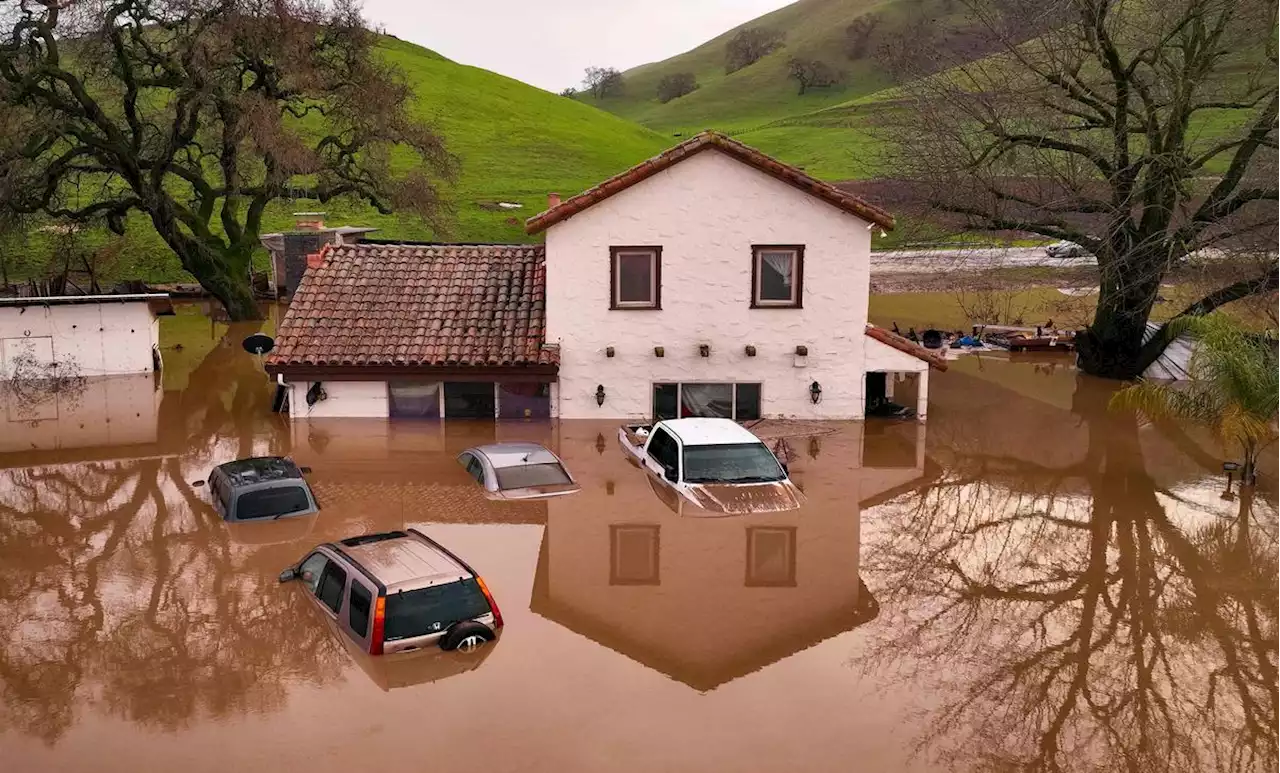 Vidéo. La Californie face aux inondations, la ville du prince Harry évacuée