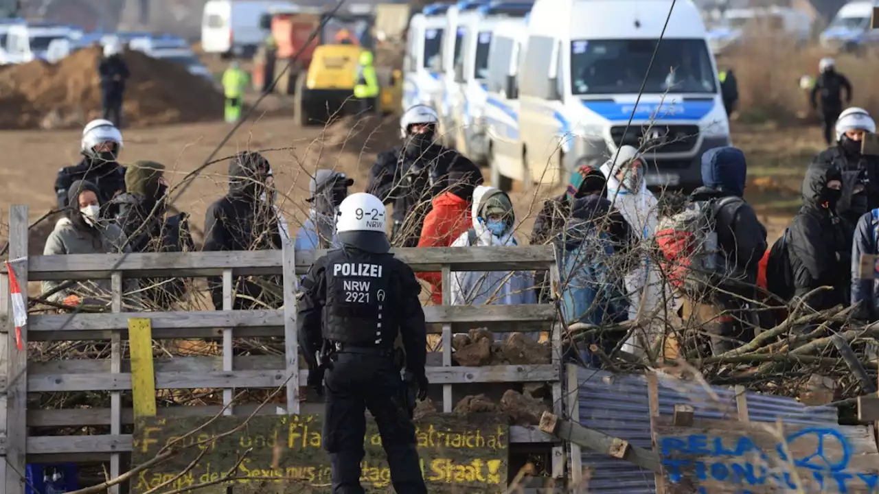 Lützerath: Polizei entfernt Barrikden