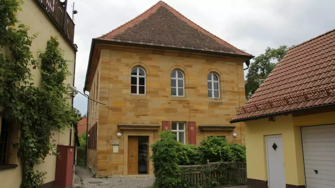 Mutmaßlich rechtsextremer Anschlag auf Synagoge in Franken