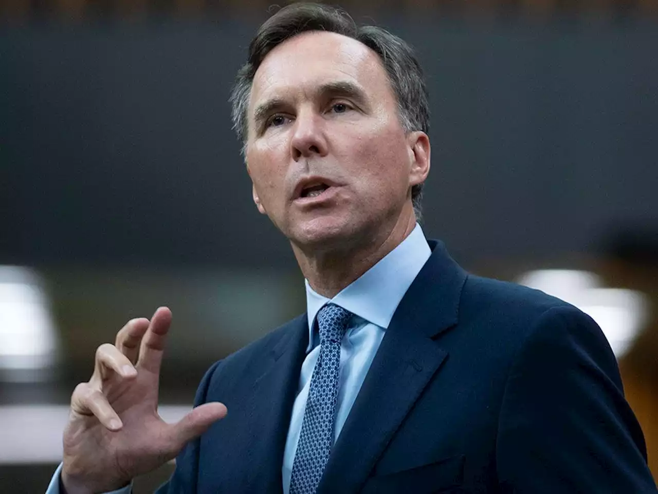 Bill Morneau slams Liberal government’s COVID-19 policy for putting 'popularity contest' over fiscal prudence