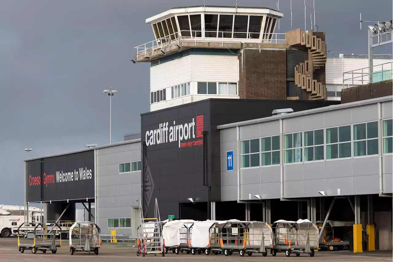 Airline to cancel all flights from UK airport