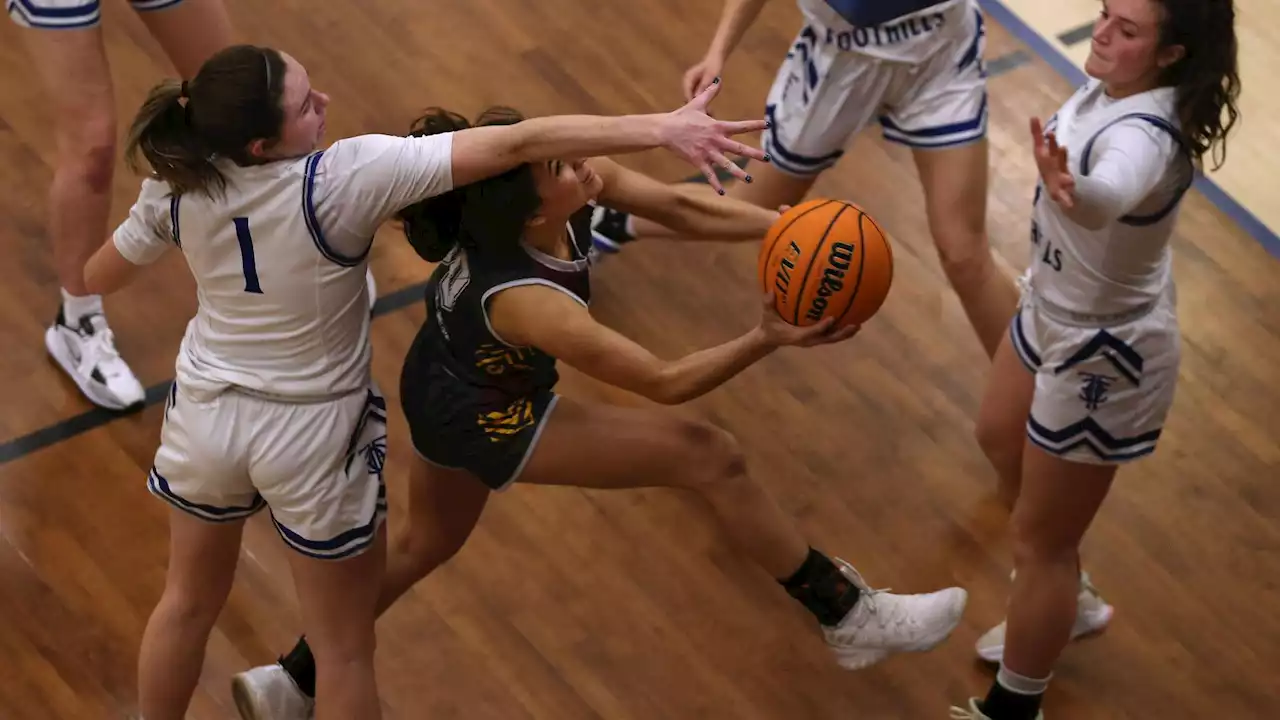 Photos: Salpointe at Catalina Foothills high school girl's basketball