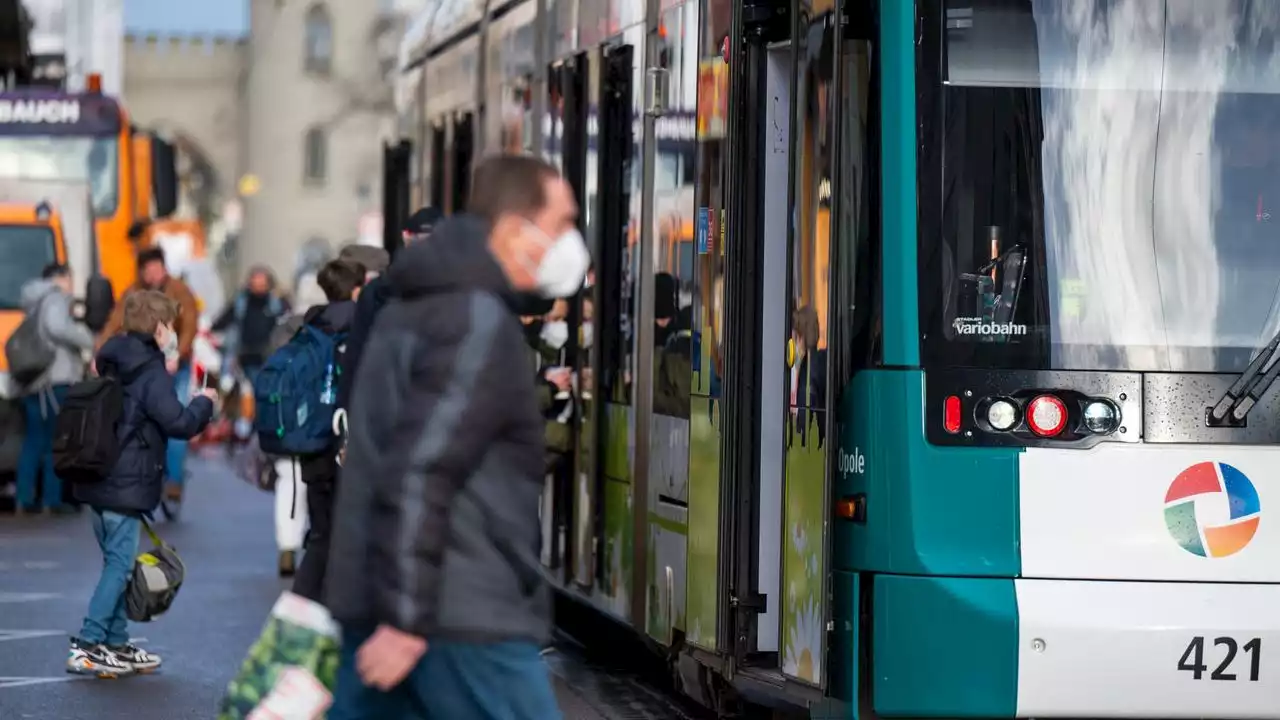 Corona-Regeln im ÖPNV: Weitere Länder beenden Maskenpflicht