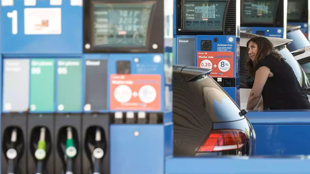 Asaltan una gasolinera en Granada con una pistola y un cuchillo