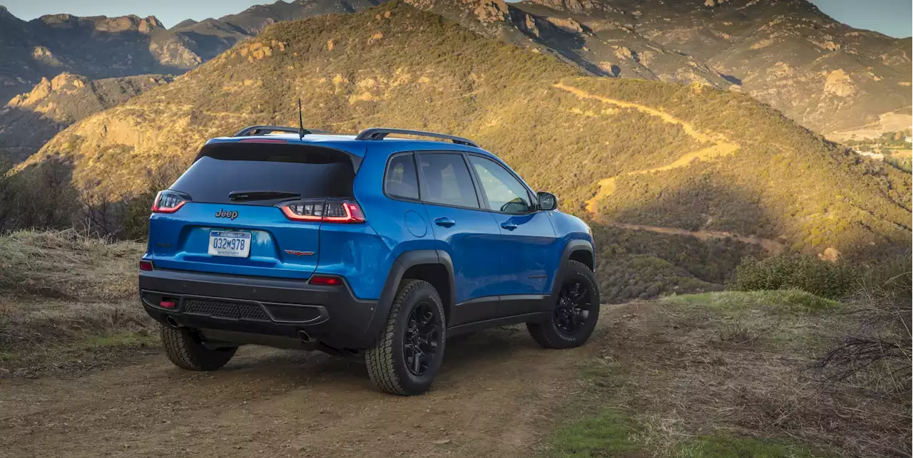 2023 Jeep Cherokee Lineup Reduced as It Prepares to End Production