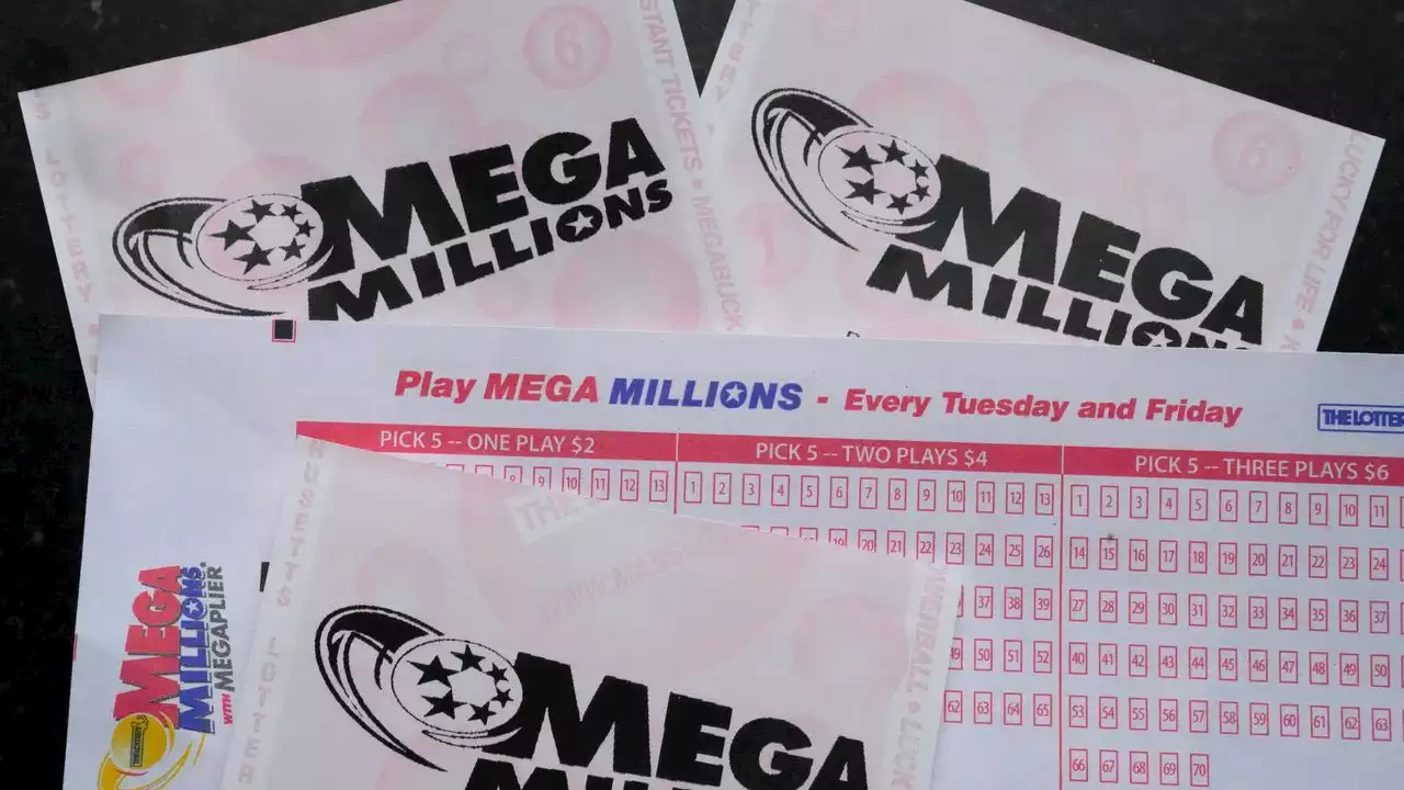 Mega Millions jackpot climbs to $1.35 billion; 2 tickets worth $1 million each sold in Ohio