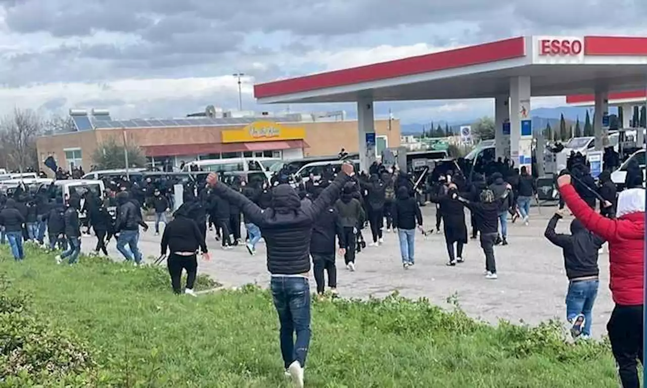 Ultras, verso il divieto di trasferte per Napoli e Roma. Il Ministro Piantedosi: 'Massima severità con i violenti'