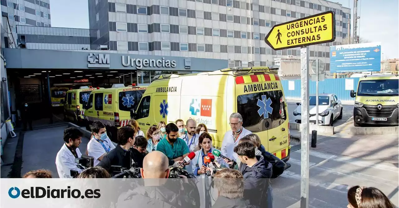 Médicos y enfermeros denuncian el 'colapso' de las urgencias hospitalarias en Madrid