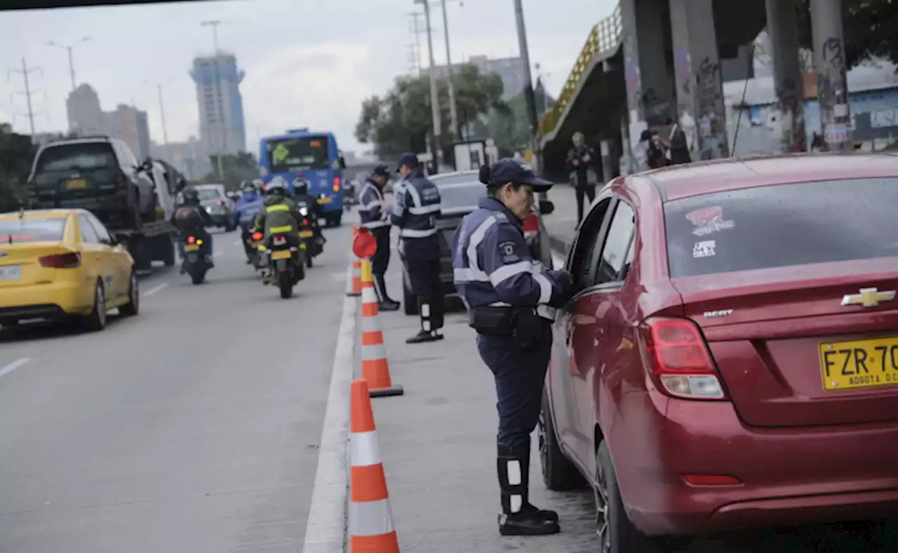 1.095 comparendos en primer día del nuevo Pico y Placa en Bogotá