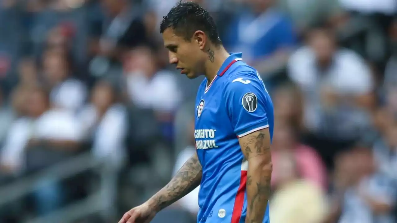 Cruz Azul multa al Cata Domínguez y lo suspende tres partidos