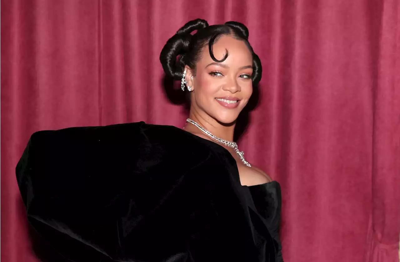 Rihanna Skips Golden Globes Red Carpet But Steals The Show Anyway