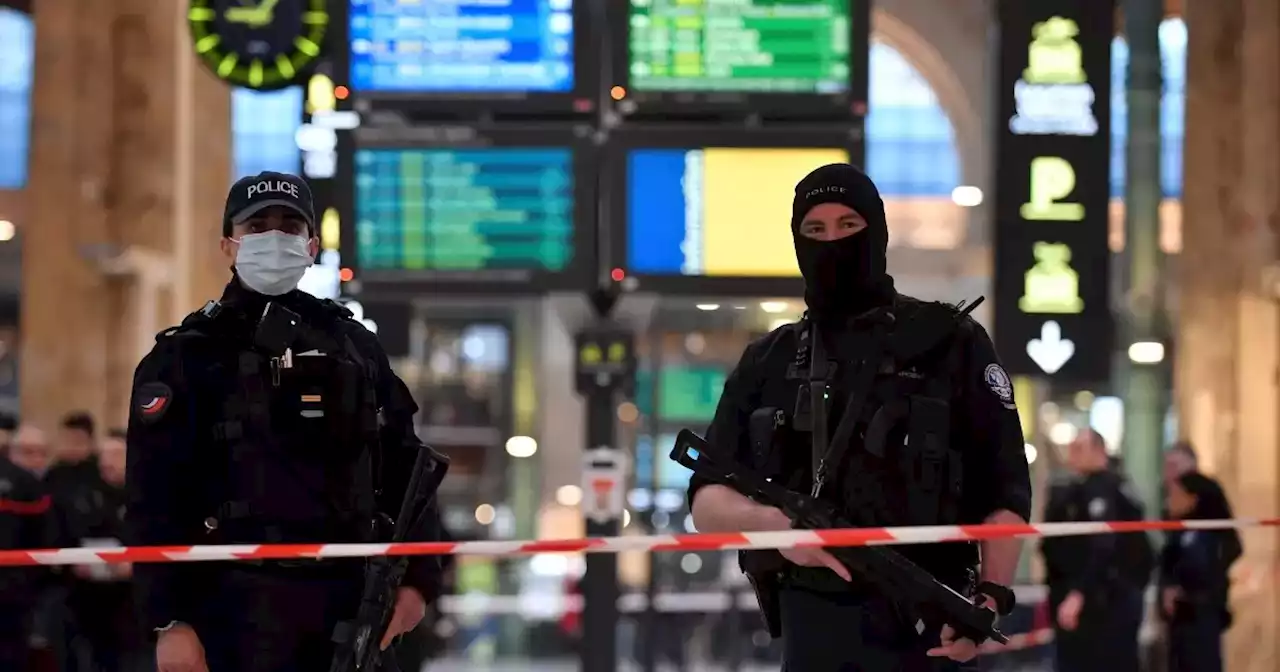 Seis heridos leves en ataque con arma blanca en una estación de trenes de París