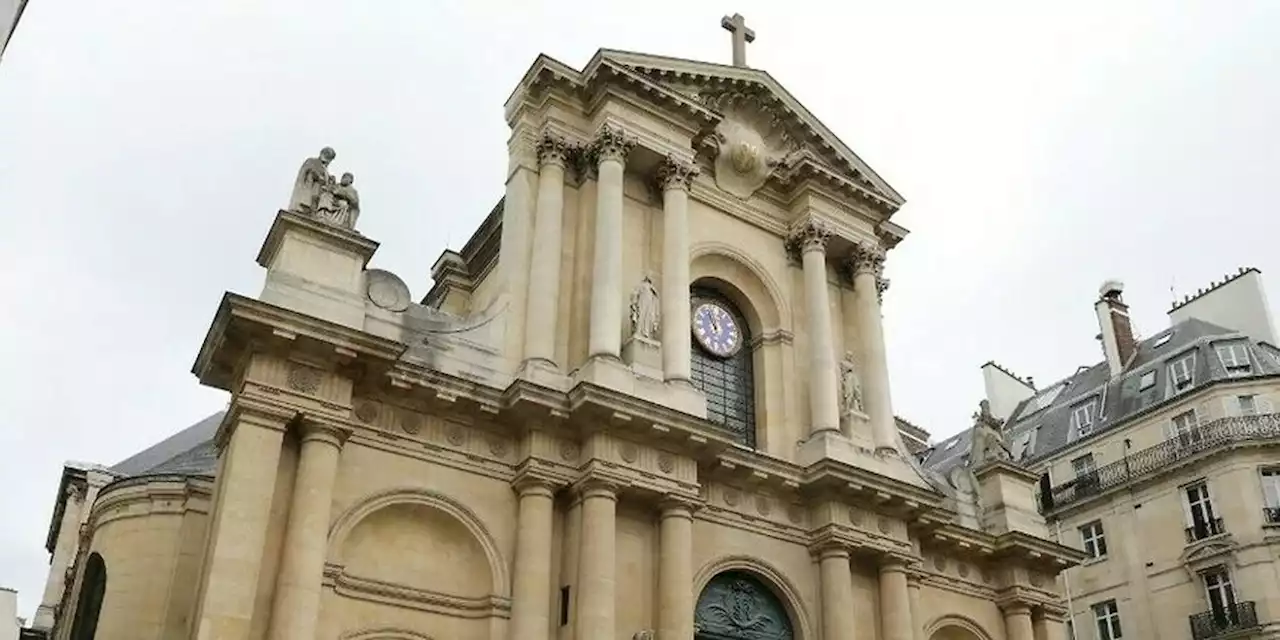 Paris : Charles Maurras célébré dans une messe, de nombreux fidèles scandalisés