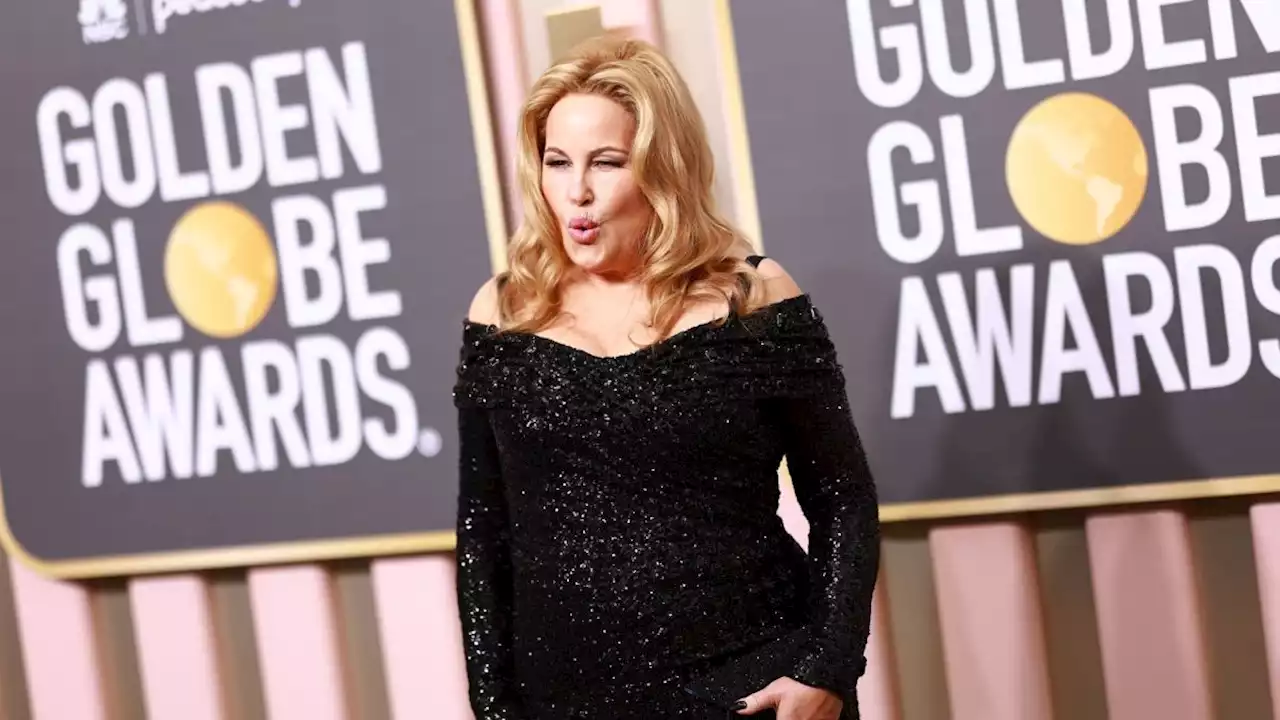 Jennifer Coolidge’s Golden Globes Hair Would Make Tanya McQuoid Proud