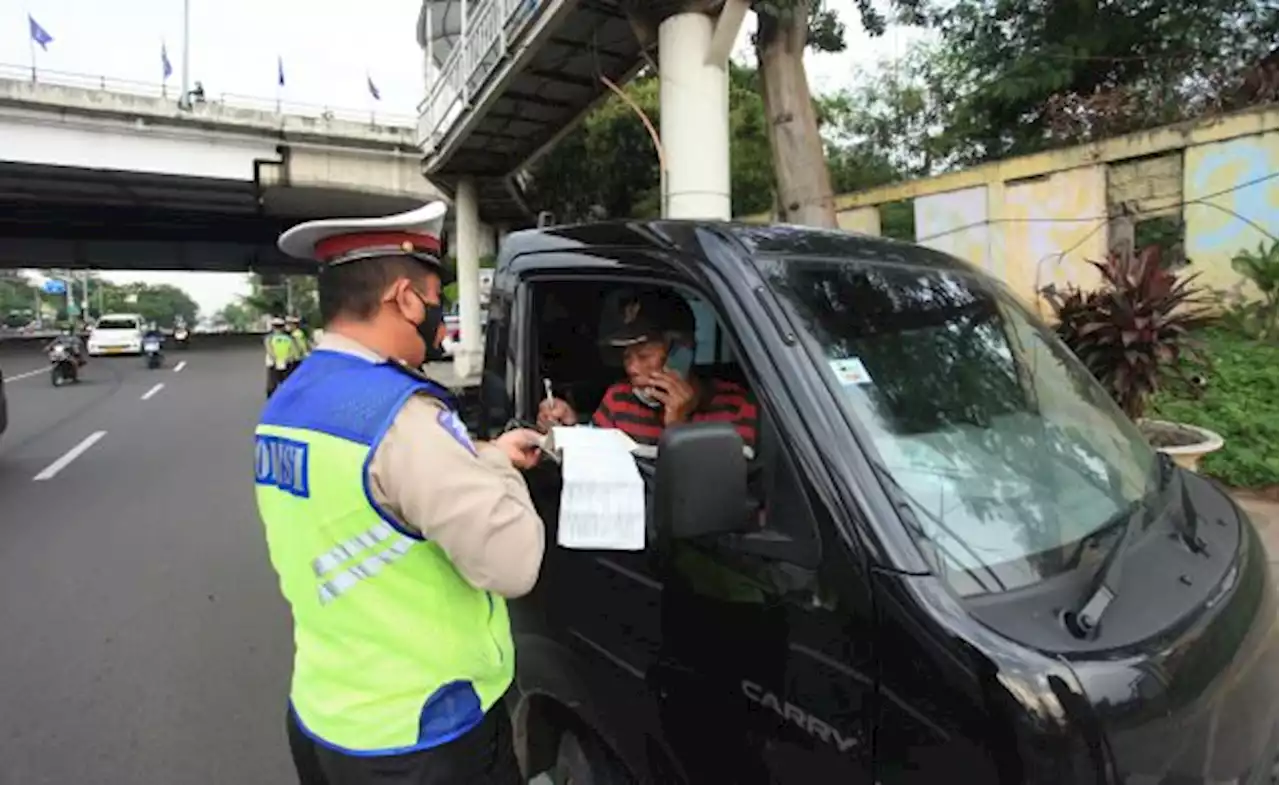 Kepolisian di Pantura Jawa Tengah Berlakukan Lagi Tilang Manual