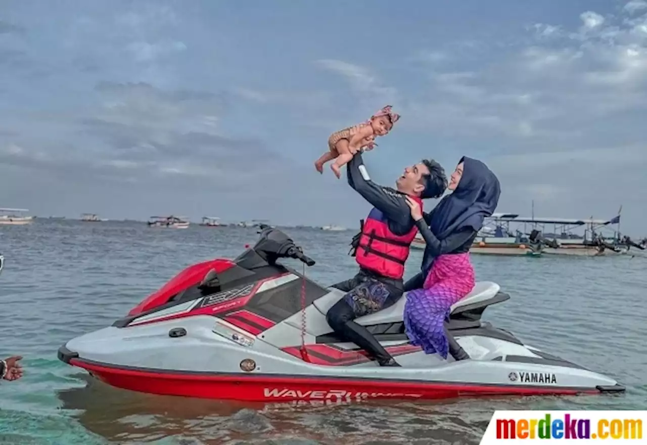 Foto : Potret Ria Ricis Ajak Baby Moana Naik Jet Ski yang Tuai Banyak Kritik | merdeka.com