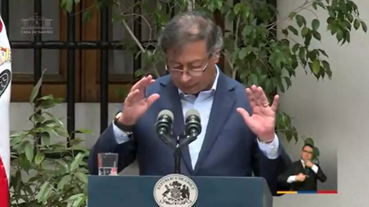 Presidente Petro llora en Chile durante discurso