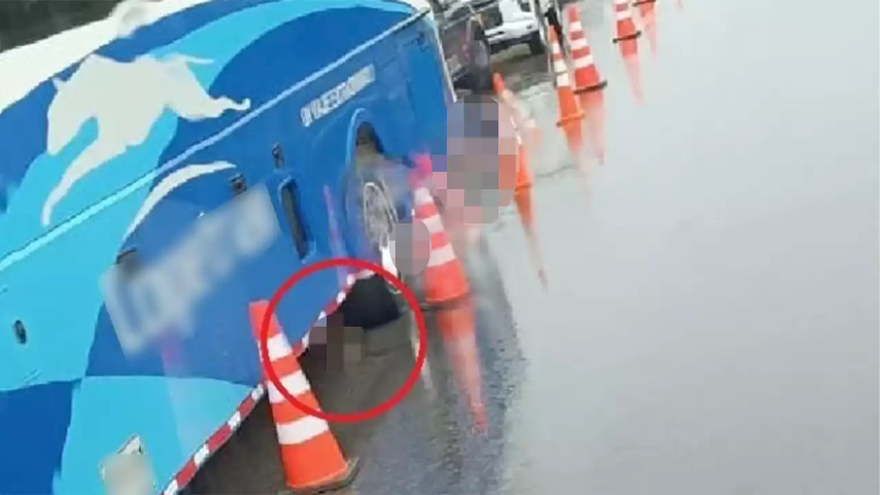 Terrible accidente: Conductor abandonó a sus pasajeros para lanzarse a otro bus en movimiento