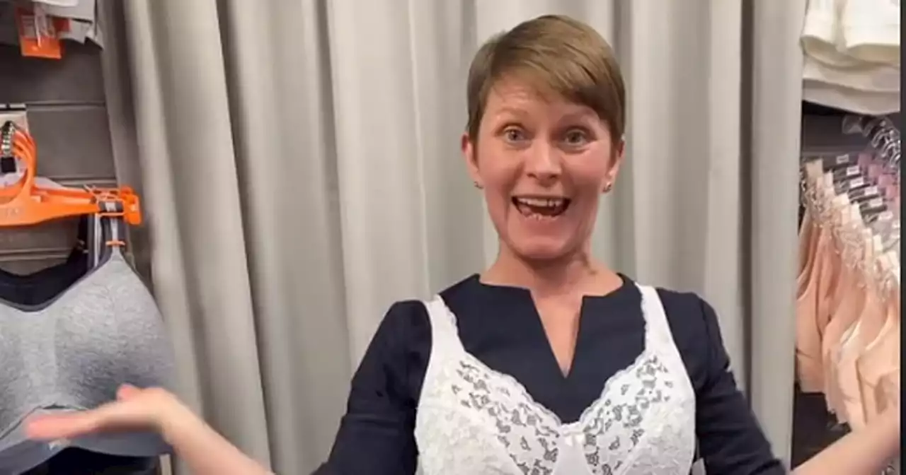 Viral Notts lingerie fitters share how to put bra on correct way