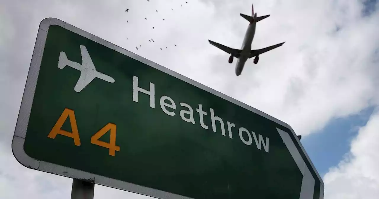 Allarme a Londra: un pacco con uranio all'aereoporto di Heathrow 'proveniva dal Pakistan'