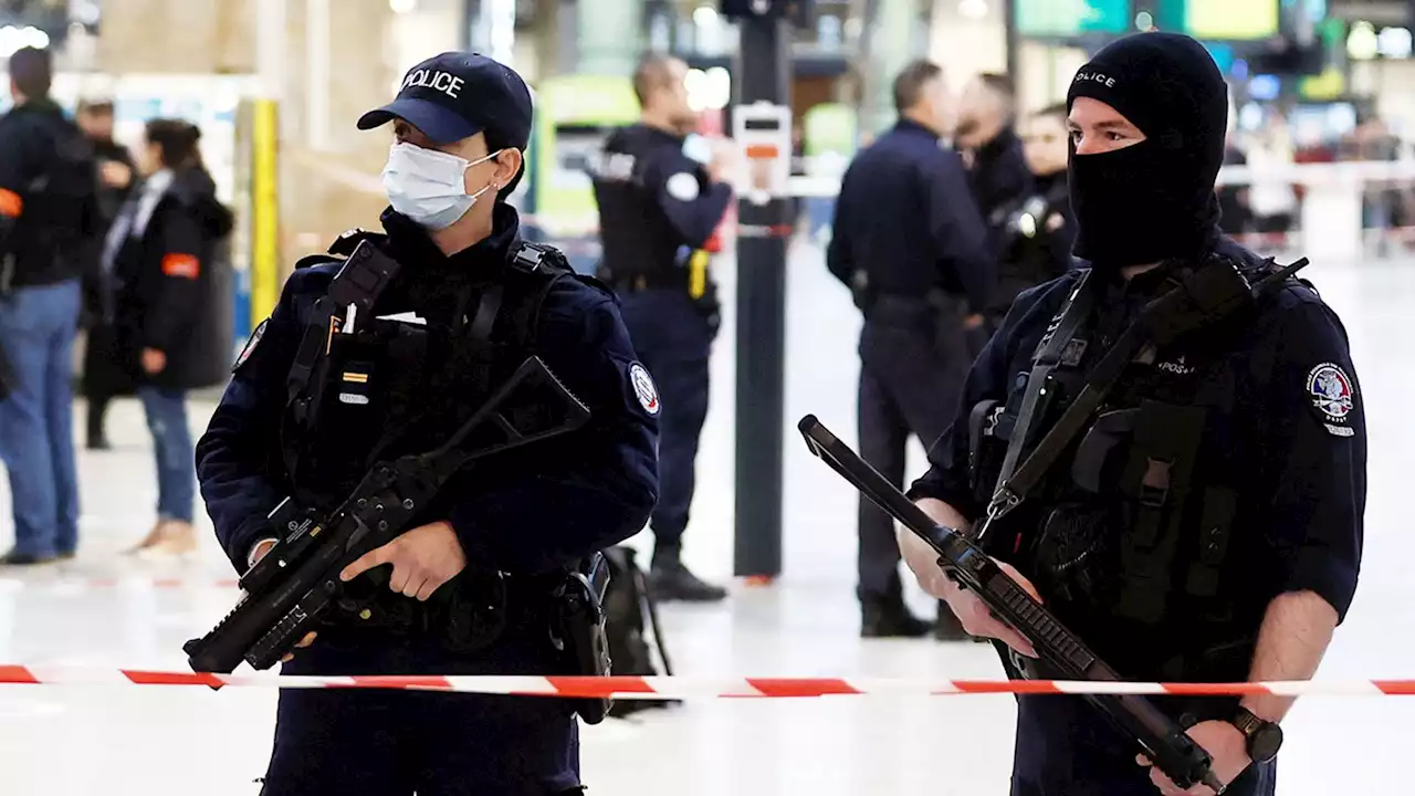 Paris attack: Man shot by police after stabbing six at Gare du Nord