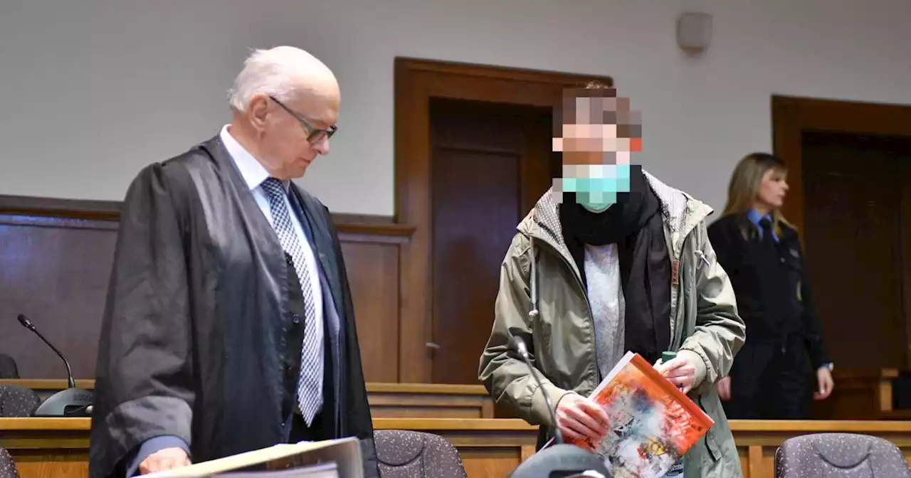 Prozessauftakt in Saarbrücken: 39-Jährige warf ihre Töchter von Brüstung: So erklärt die Mutter das Familiendrama vor Gericht