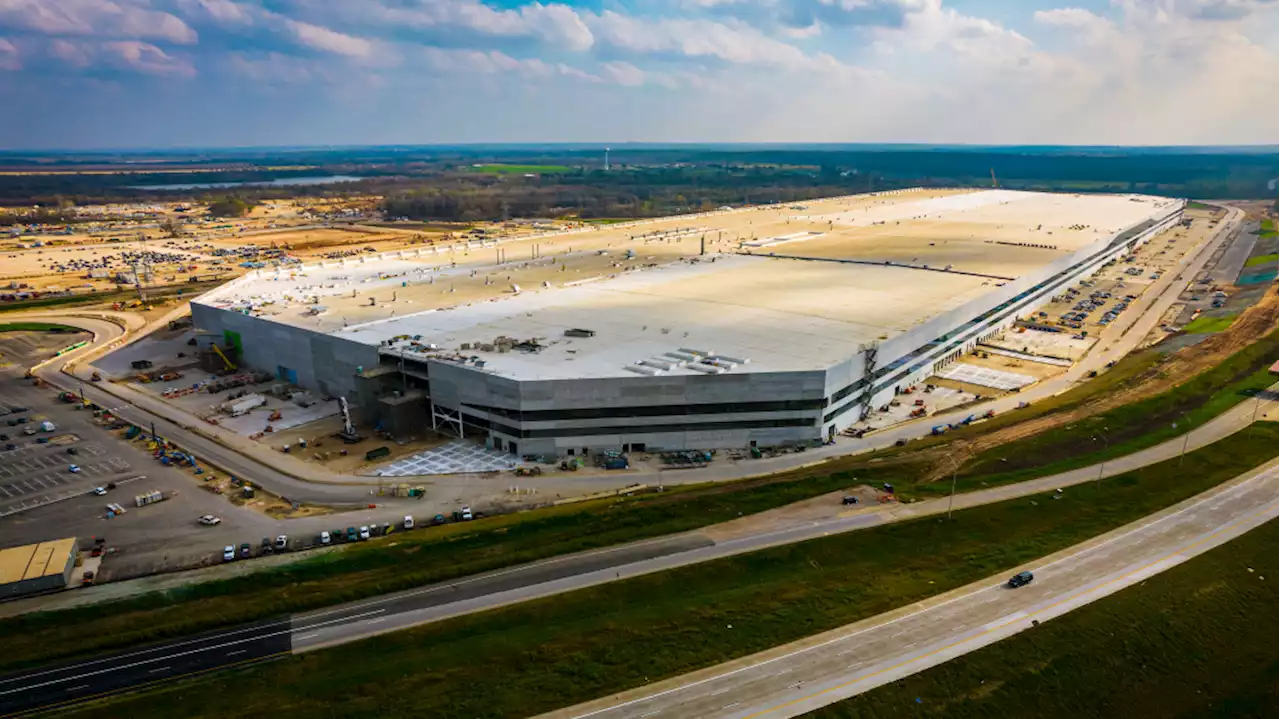 Tesla plans $776 million Texas gigafactory expansion, wants plant in Indonesia - Autoblog