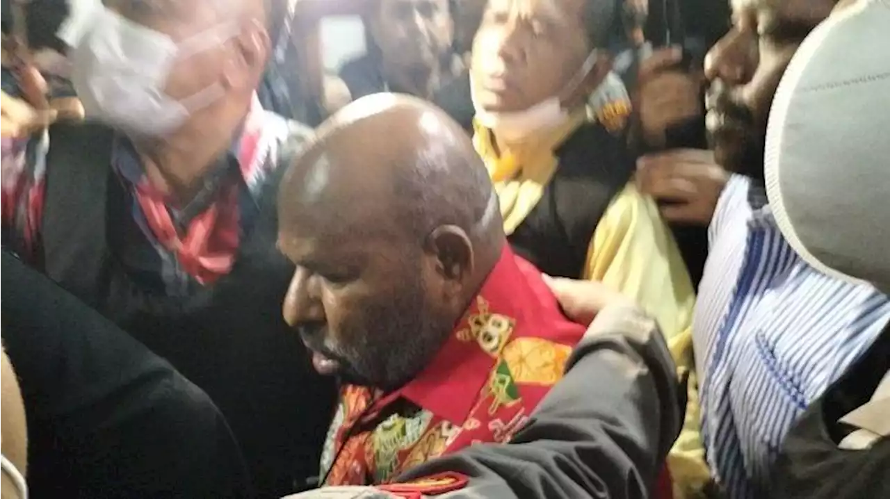 Papua Kini Tanpa Pemimpin, Gubernur Lukas Enembe Ditangkap KPK dan Wagub Meninggal - Tribunnews.com