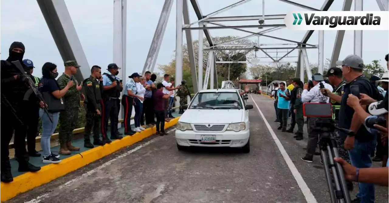 Delegaciones de Colombia y Venezuela alistan la apertura de tres puentes fronterizos