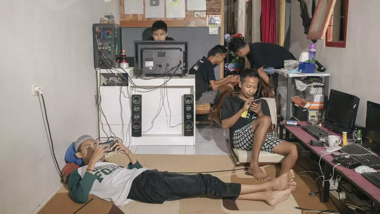 The Tiny Indonesian Village That Makes YouTube Stars