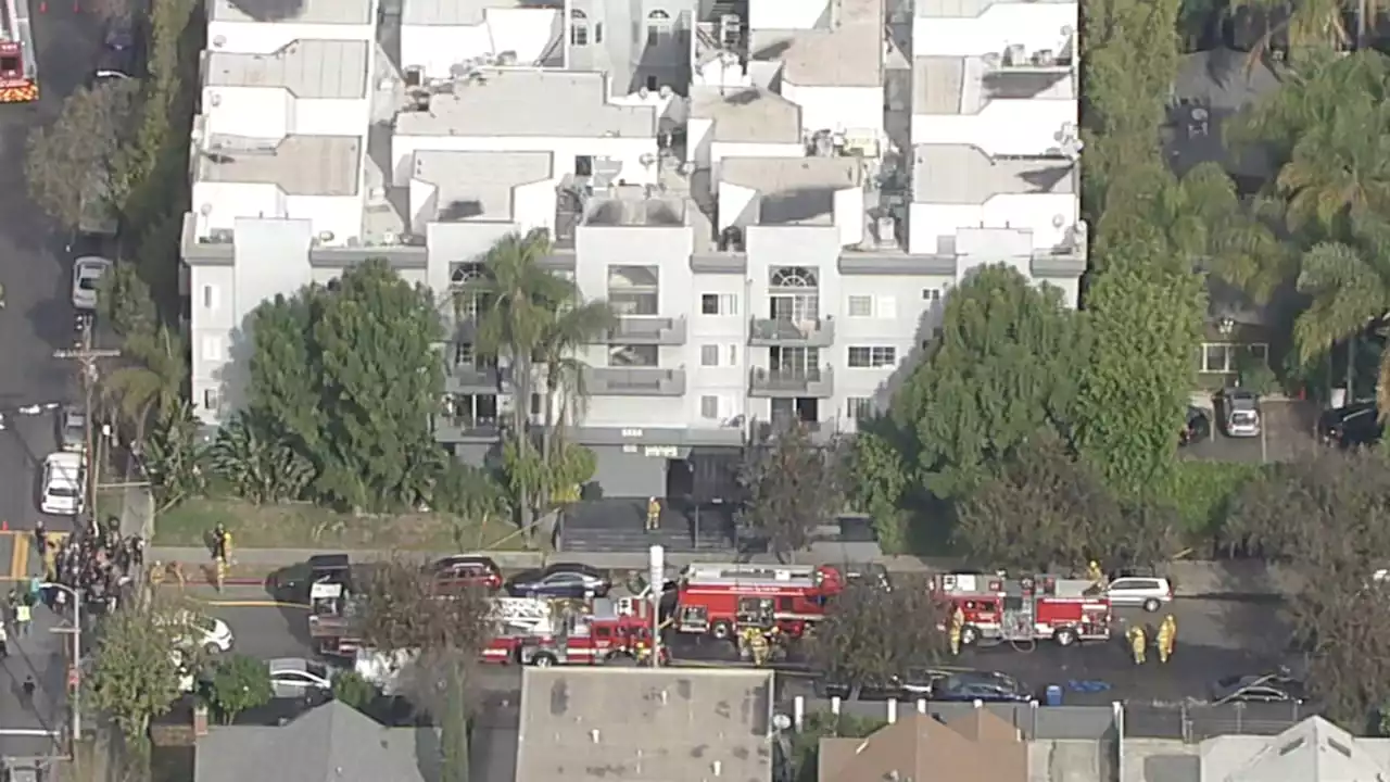 Man found dead after firefighters extinguish flames at Hollywood apartment building