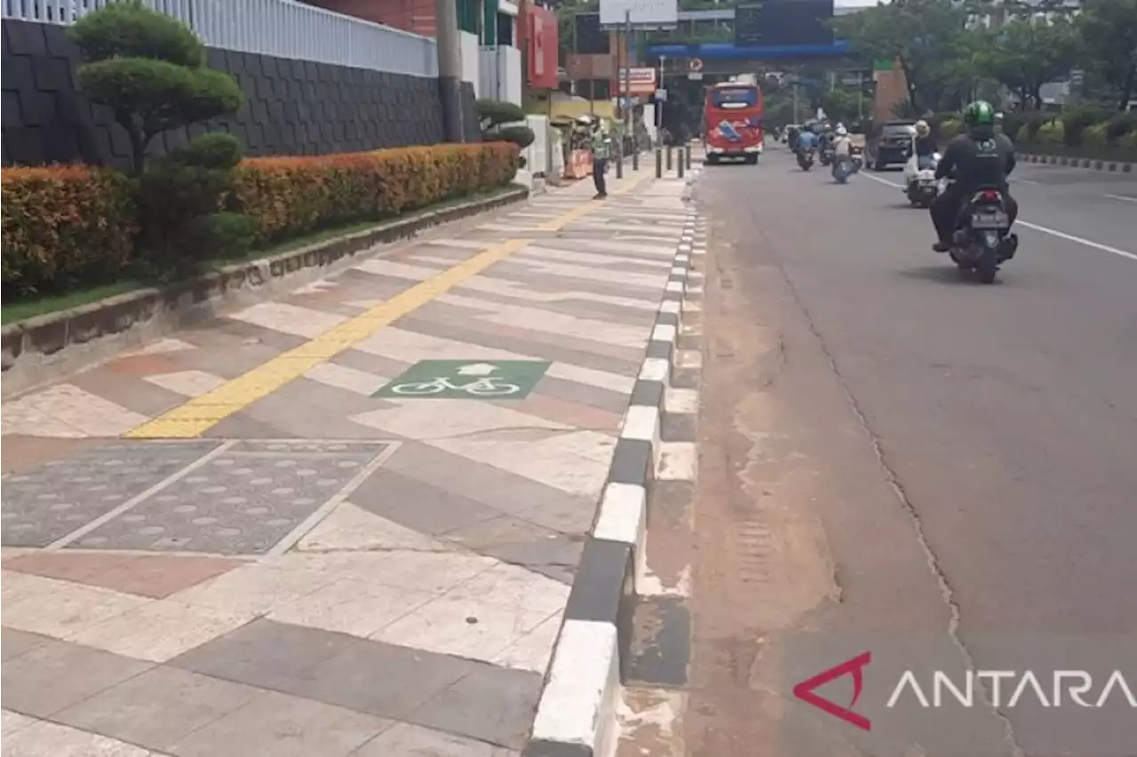 Depok siapkan penertiban parkir kendaraan di trotoar