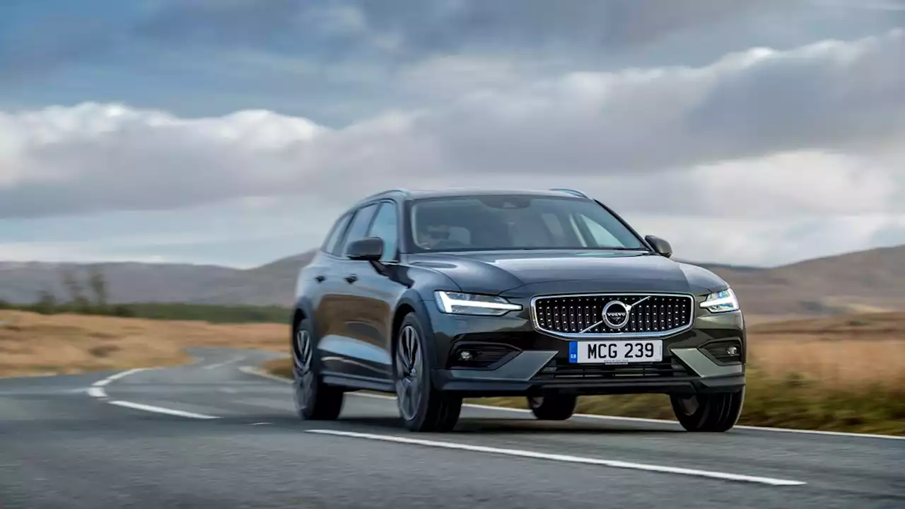 Volvo V60 Cross Country review 2023: the Swedish wagon in smart wellies