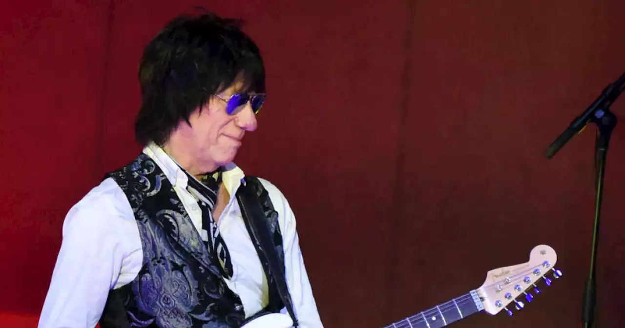 Jeff Beck, guitarist for the Yardbirds and the Jeff Beck Group, dies at age 78