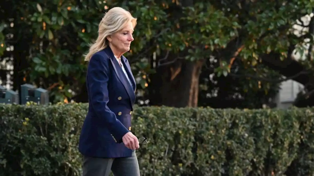 Jill Biden 'feeling well' after two cancerous lesions removed during hospital trip | CNN Politics