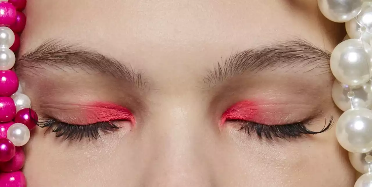 Focus make-up: le tendenze trucco che domineranno il 2023 secondo le passerelle