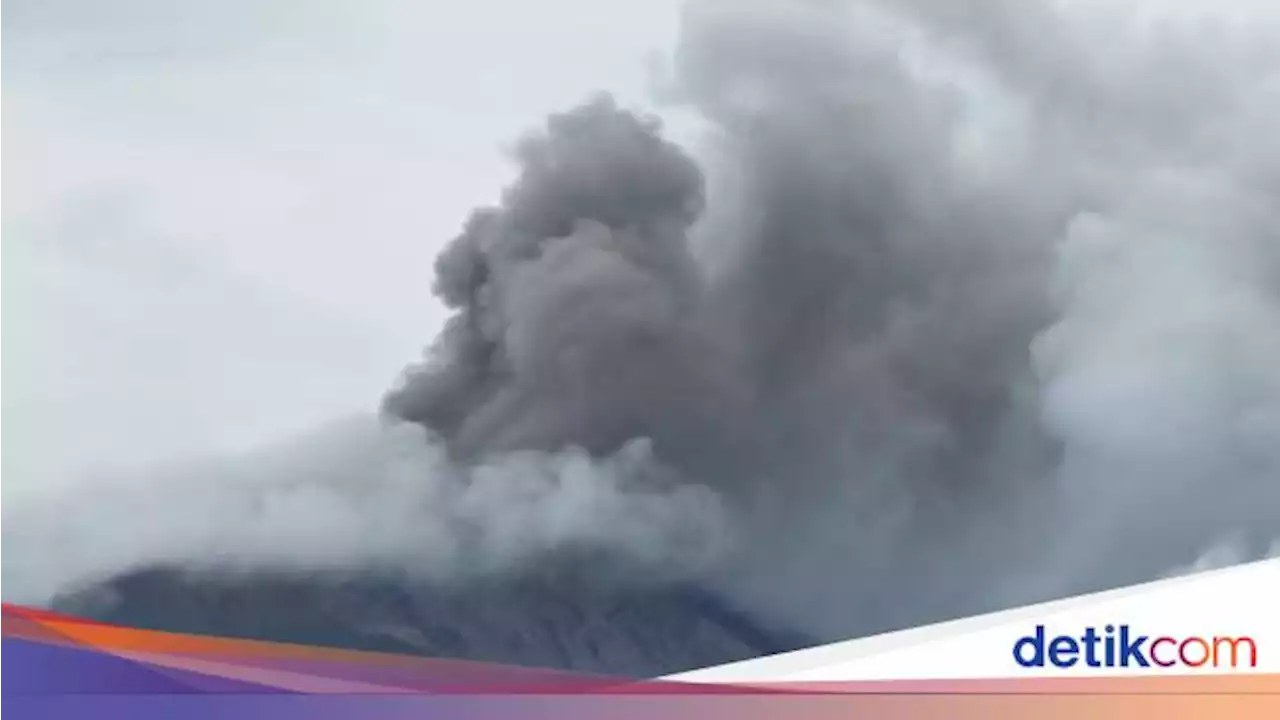 Gunung Kerinci Masih Terus Erupsi, Tinggi Kolom Abu 600 Meter