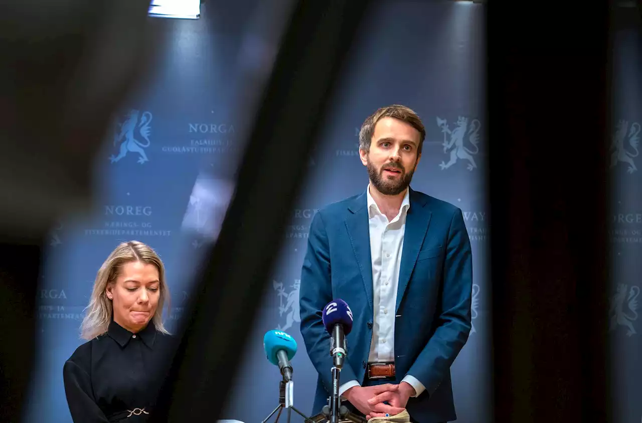 Statsråder tilbyr plaster mot beinbrudd