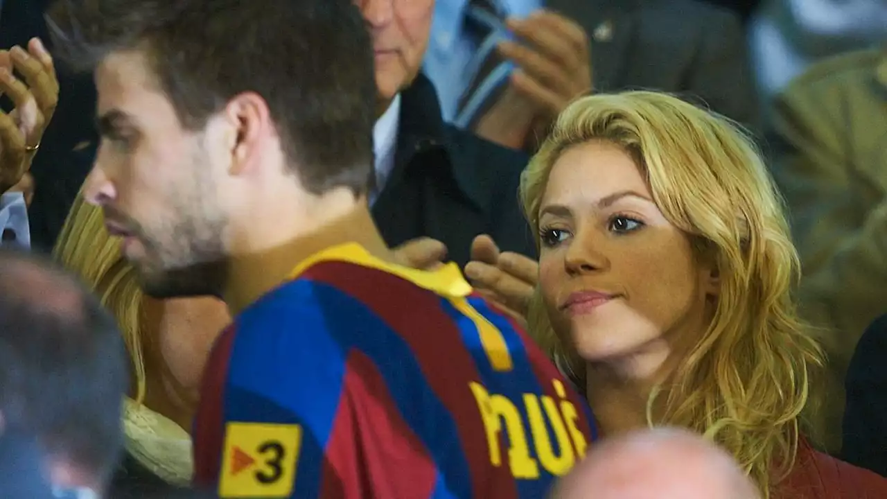 Shakira allume encore Gerard Piqué