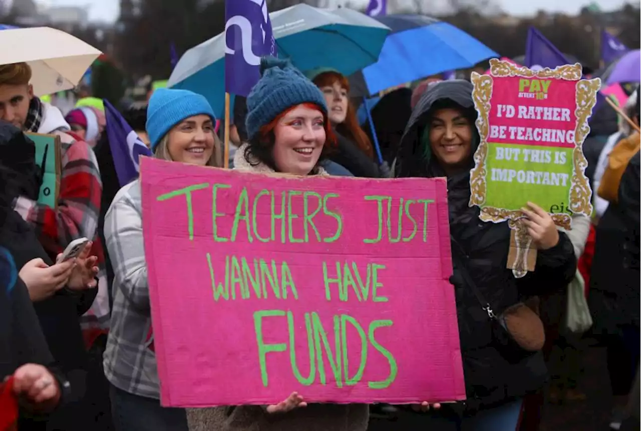 School strikes will go ahead in Glasgow on Monday after no new offer made to teachers