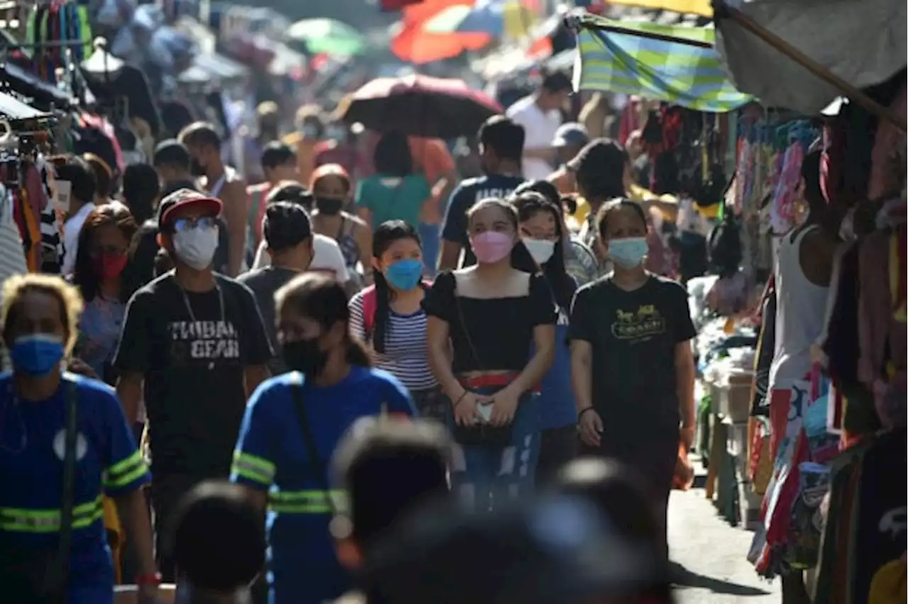 Most Filipinos expect higher income this year