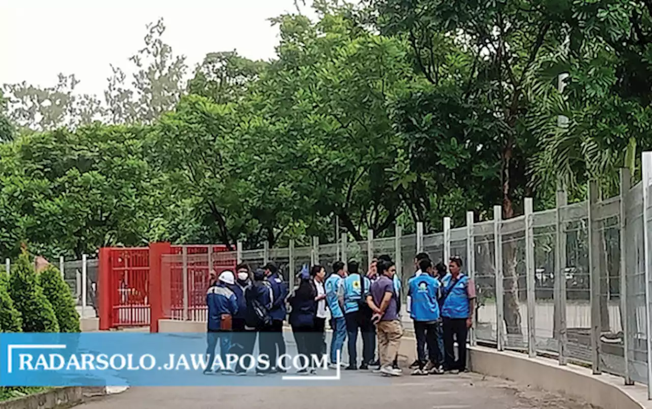 Empat Perwakilan FIFA Sambangi Stadion Manahan