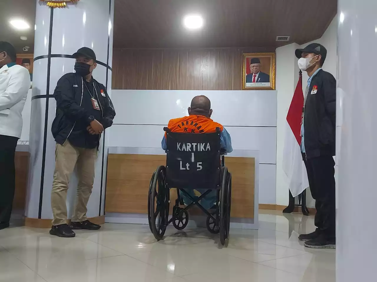 Lukas Enembe Ditahan KPK, Muhammad Ridwan Rumasukun Plh Gubernur Papua