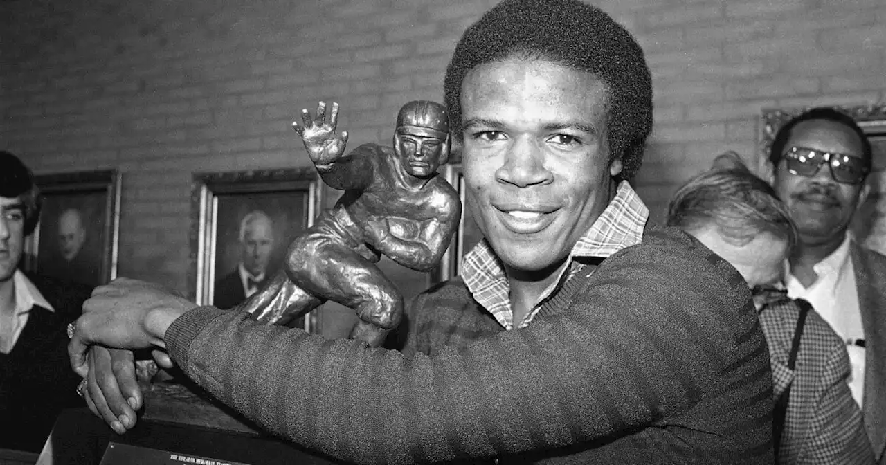 Photos: Charles White, USC's 1979 Heisman Trophy-winning tailback, dies at age 64