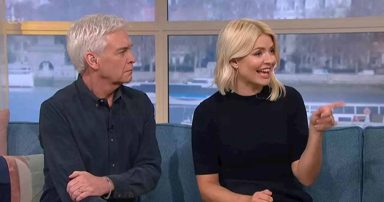 Phillip Schofield urges 'go on' as Holly Willoughby 'agrees' to Dancing on Ice