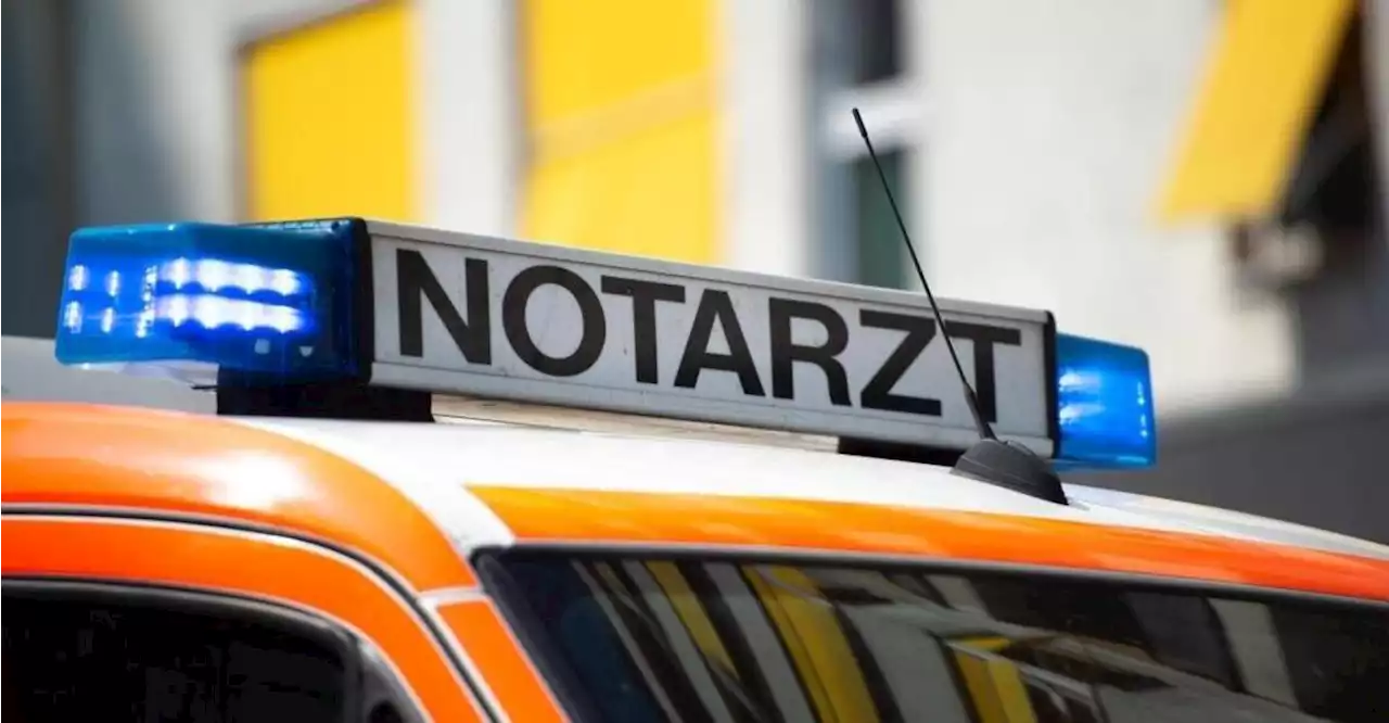 Rätselhafter Fall in Mainburg: Polizei findet Anrufer nach Notruf bewusstlos neben Rad